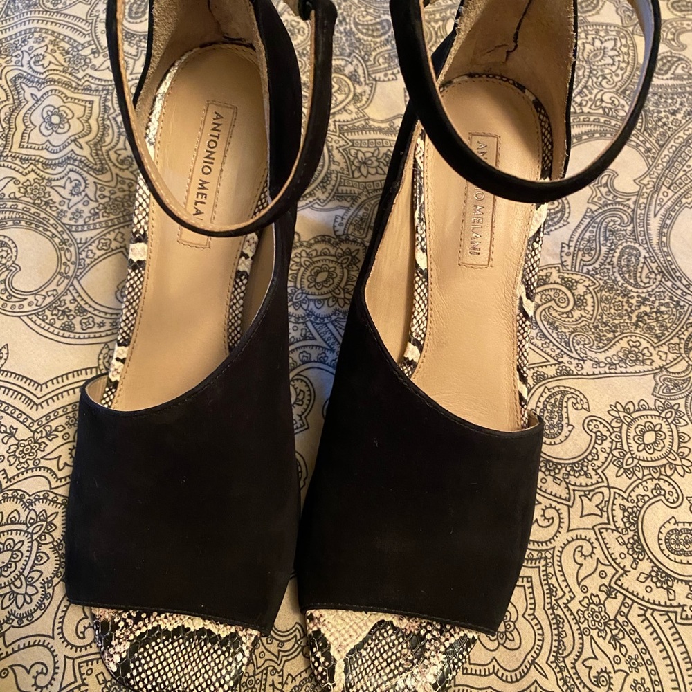 Antonio Melani open toe black w/snake skin size 7